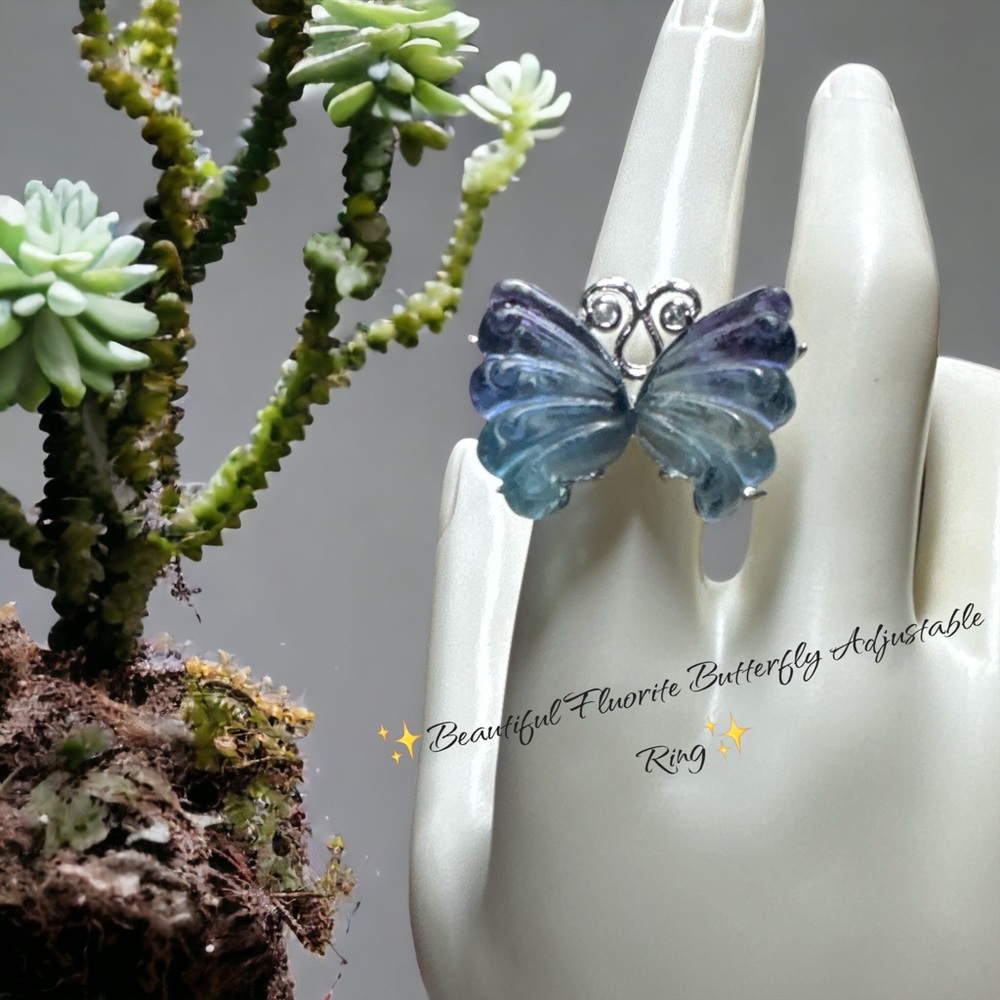 ✨Beautiful Fluorite Adjustable Butterfly 🦋 Ring✨